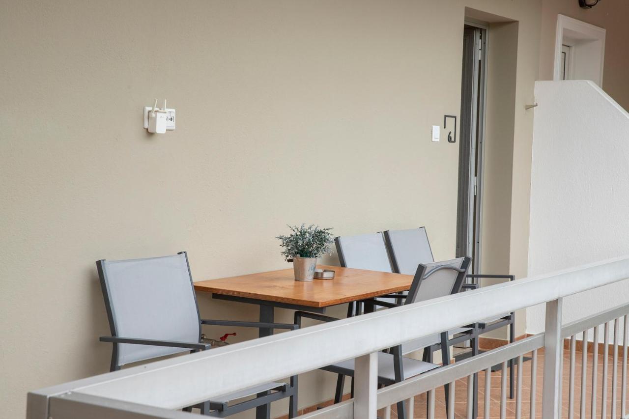 Elena Luxury Living Lejlighed Paralía Skotínis Eksteriør billede