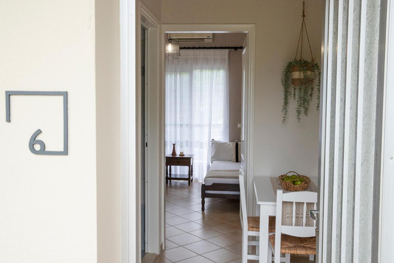 Elena Luxury Living Lejlighed Paralía Skotínis Eksteriør billede